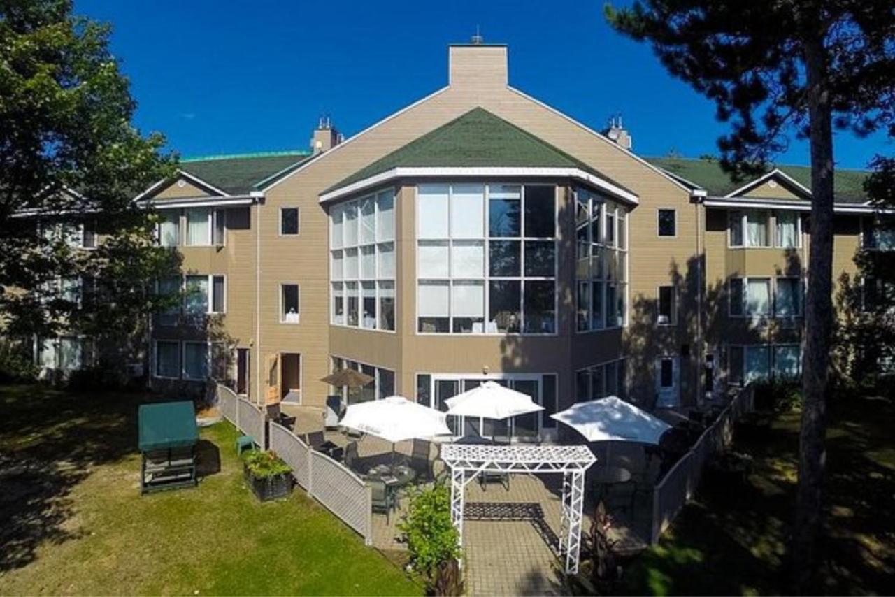Auberge De La Montagne Coupee Saint Jean De Matha Eksteriør billede